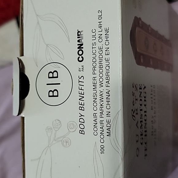 Conair Body Roller with Vibration Rose Quartz Gemstone Technology - Picture 5 of 6